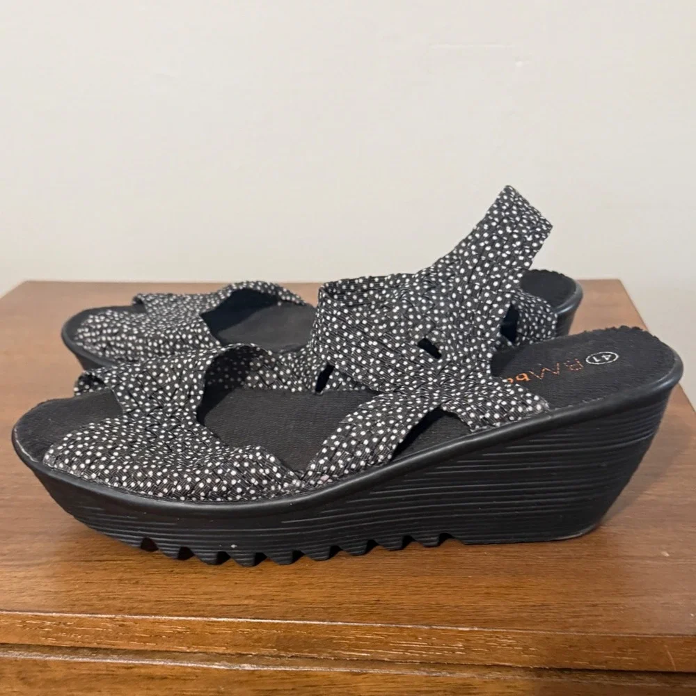 Bernie Mev Wedge Sandals Polka Dot Size 41 Black White Good Woven Slingback